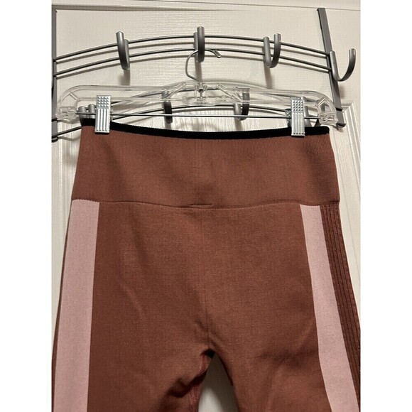Fabletics Leggings Women’s Medium High Waisted Seamless Colorblock Pink Ribbed - Picture 6 of 16